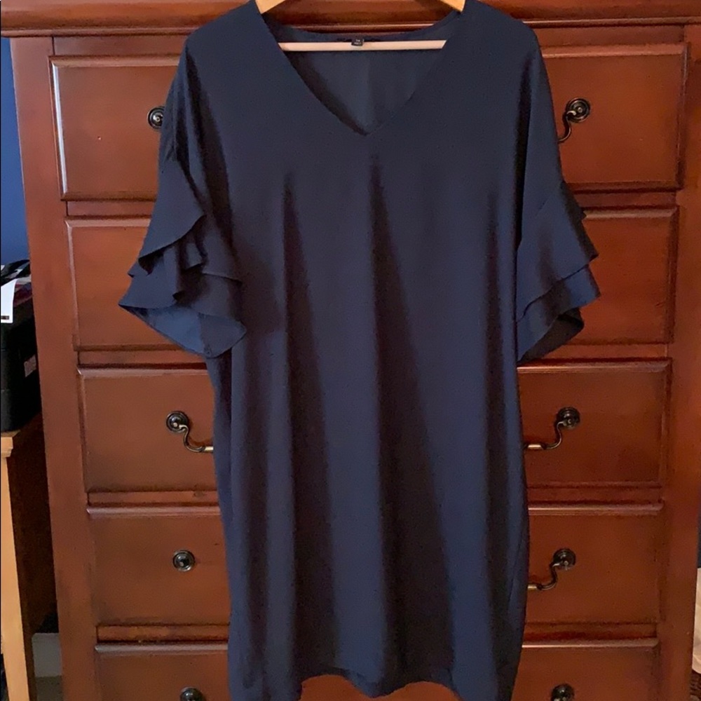 Banana Republic Ruffle Sleeve Dress size 14